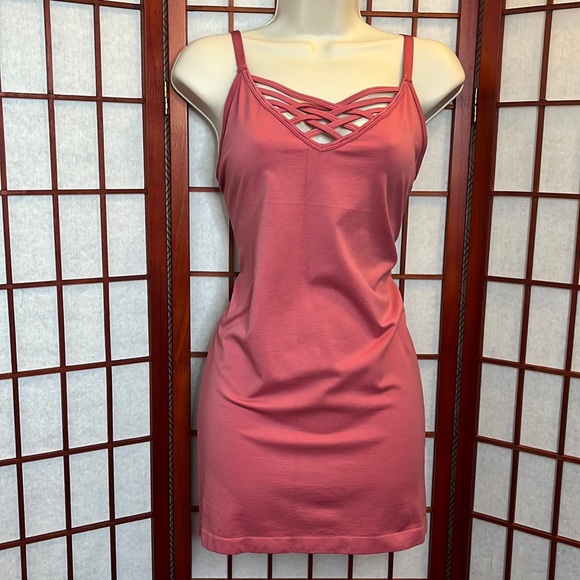 New Pink Spandex Crisscross Cami Size 1X/2X - Picture 2 of 4